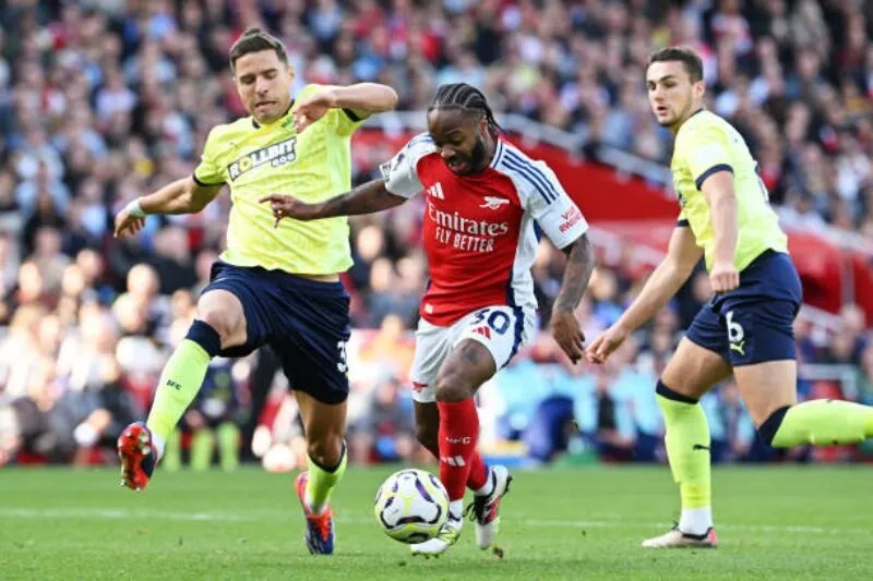 Arsenal sẽ đè bẹp Southampton